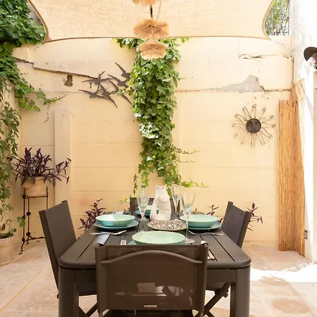 Le Patio Des Salins - Sublime Maison De Charme Intramuros A *
